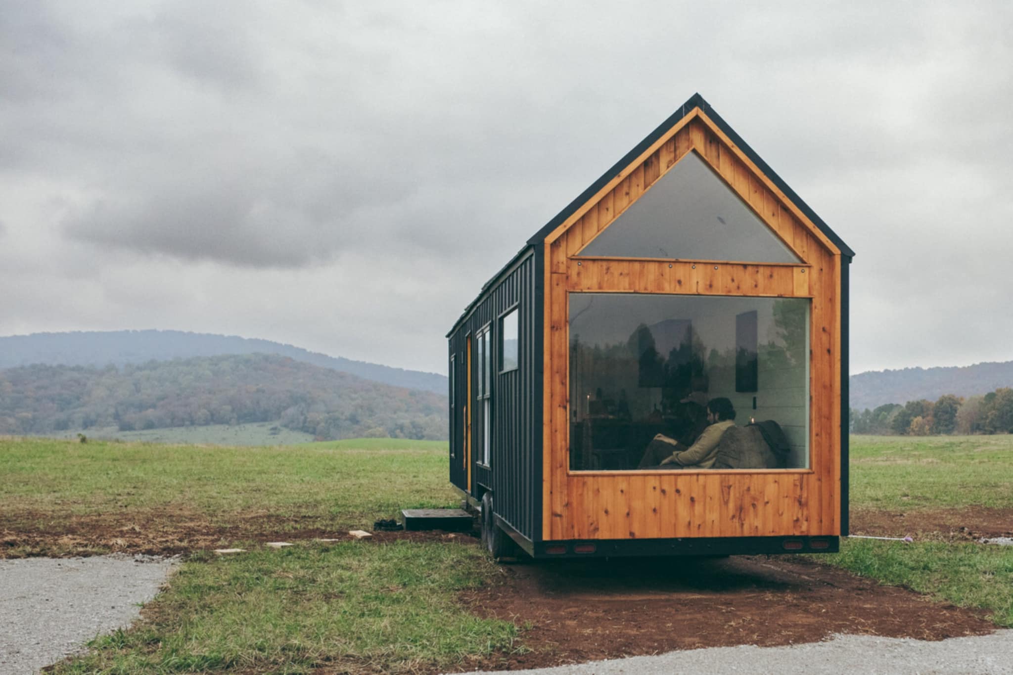 https://www.vegastinyhomes.com/storage/properties2025-03-07-67cb57f01bc12.jpg